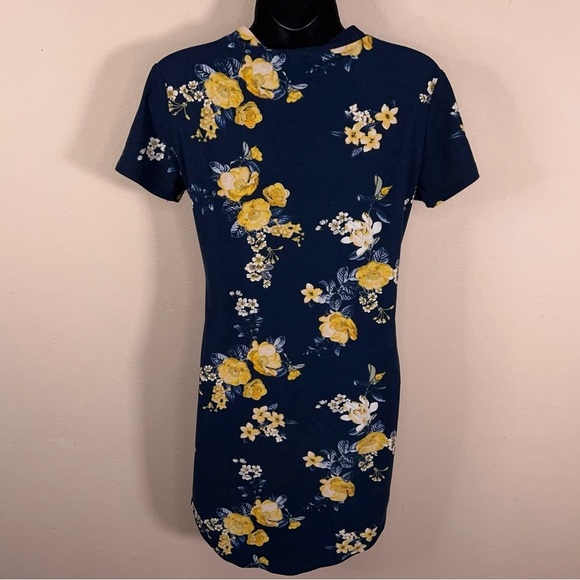 Medium Rue21 Blue Yellow Tunic Style Tshirt Colorful Stretch Tee - Picture 5 of 12